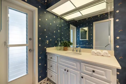 $529,000 | 952 East Gondola Drive, Venice, FL 34293