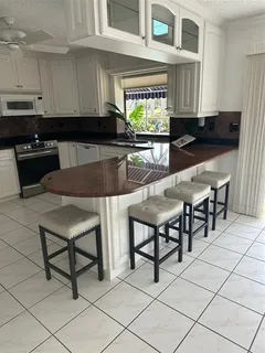 $529,000 | 952 East Gondola Drive, Venice, FL 34293