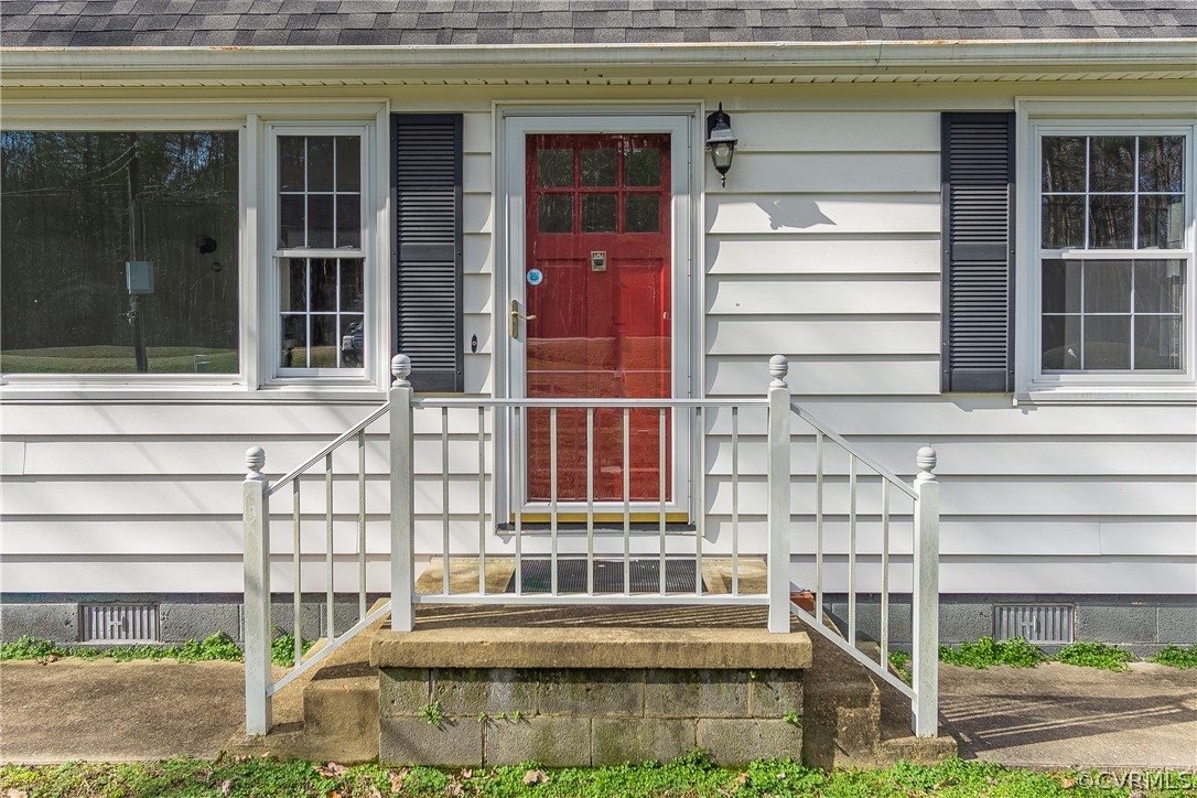 8276 Varina Road Henrico, VA 23231 - Photo 39 of 39 a front view of a house with a yard