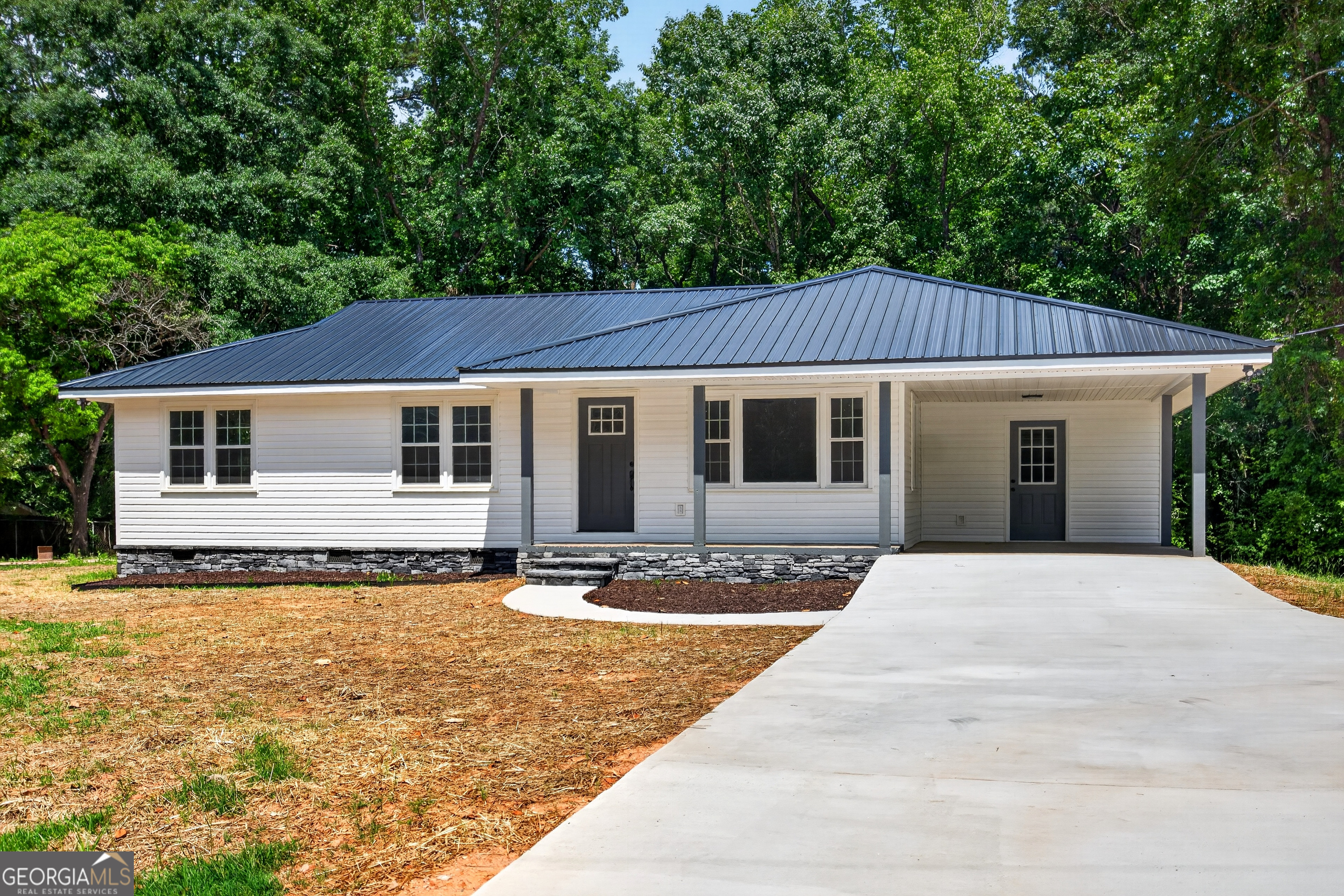 239 Wilcox Road LaGrange, GA 30241 - Photo 2 of 29