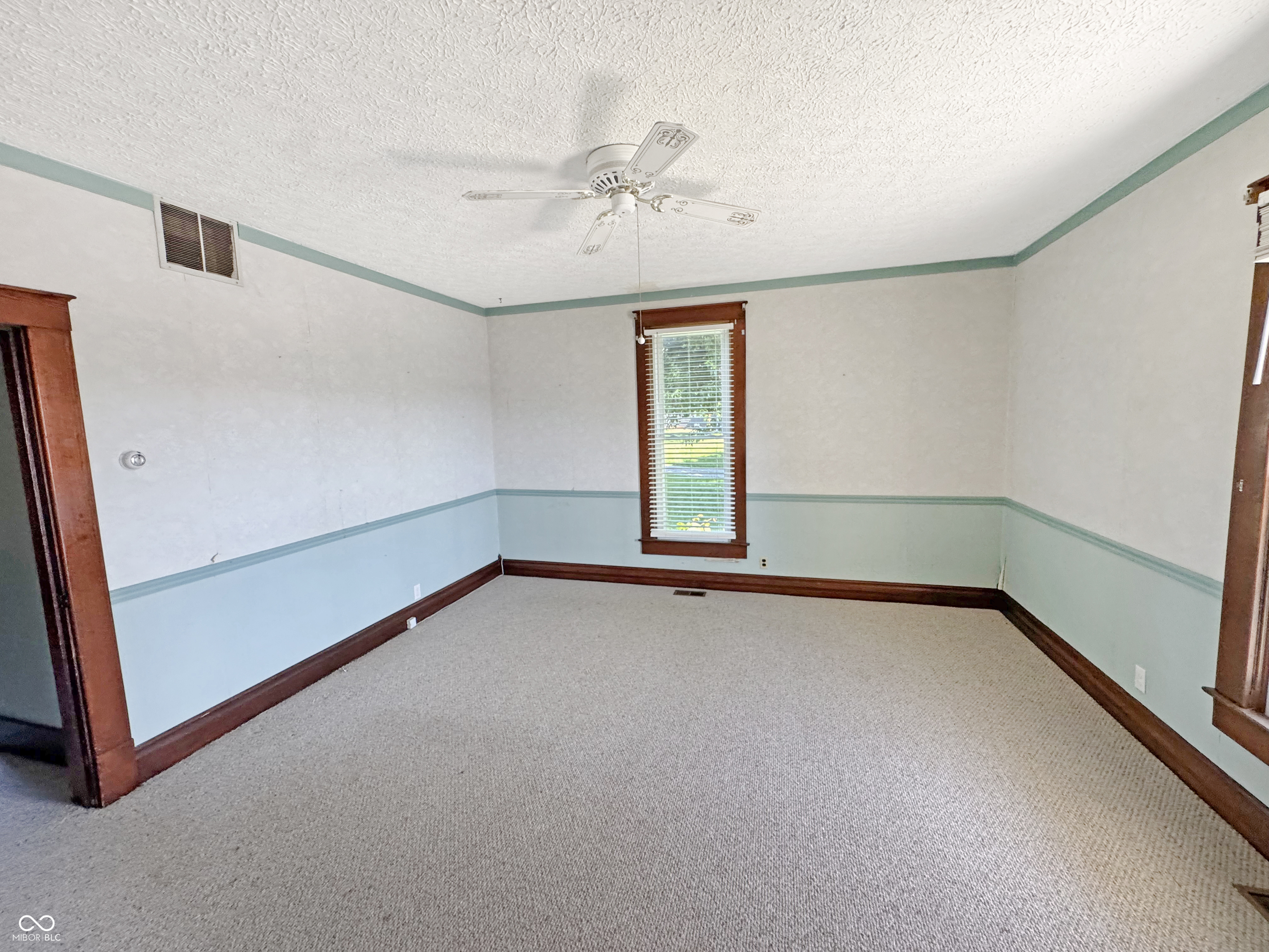 2003 F Street Bedford, IN 47421 - Photo 4 of 17