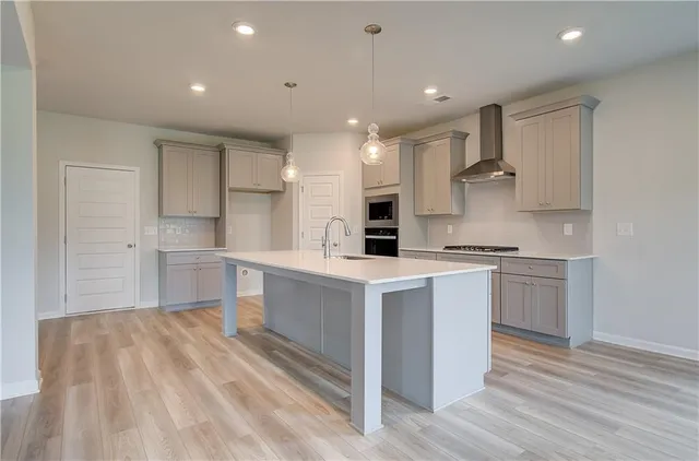 $603,915 | 804 Moreland Drive, Hampton, GA 30228