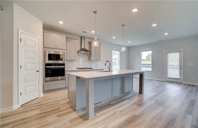 $603,915 | 804 Moreland Drive, Hampton, GA 30228