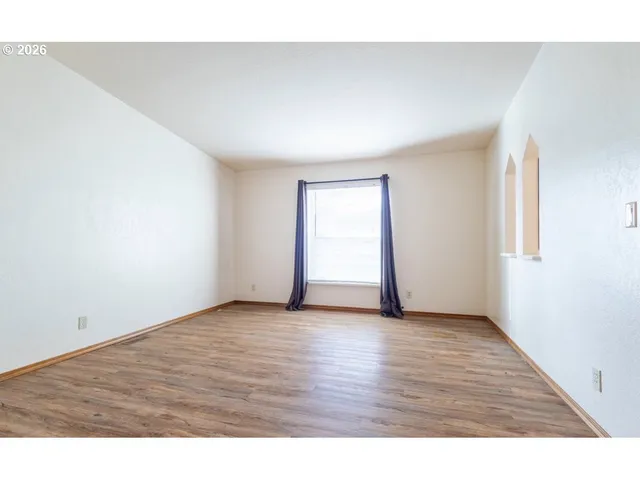 $355,000 | 155 South 20th Avenue, Elgin, OR 97827