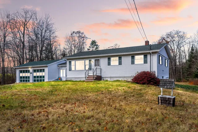 $249,900 | 3079 Main Street, Fayette, ME 04349