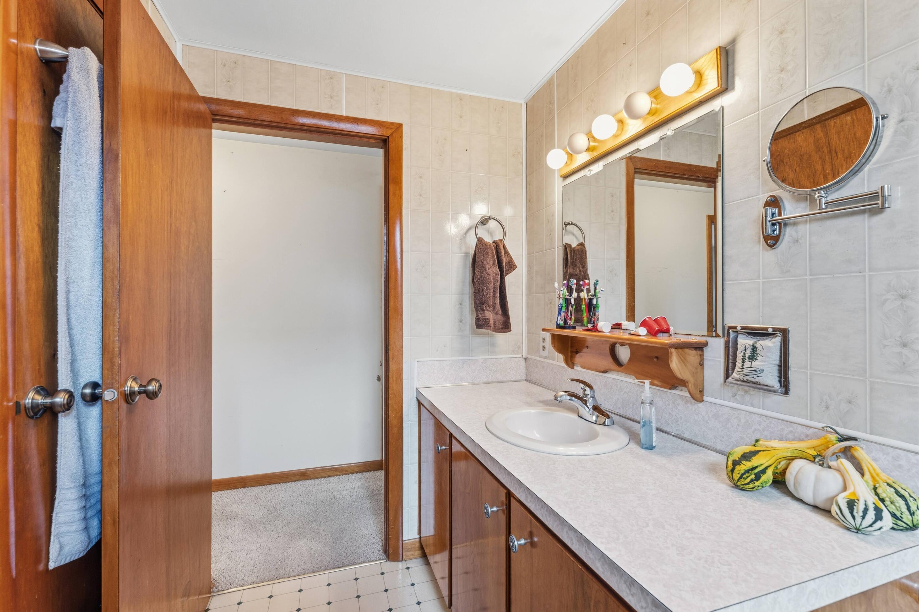 3079 Main Street Fayette, ME 04349 - Photo 16 of 41 DSC08114