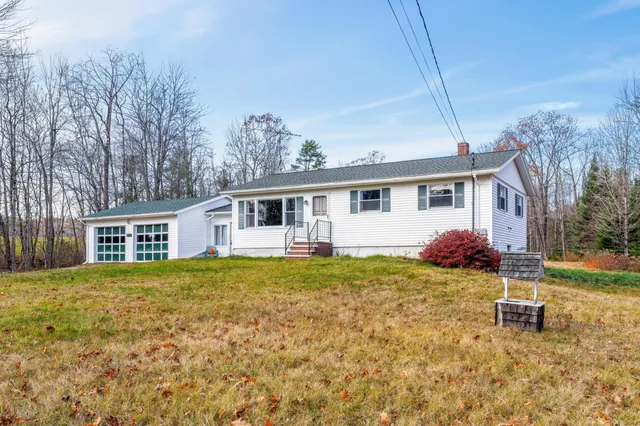 $249,900 | 3079 Main Street, Fayette, ME 04349