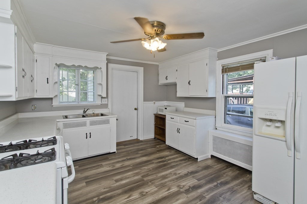 176 Monrovia Street Springfield, MA 01104 - Photo 11 of 41 Gallery Image 11