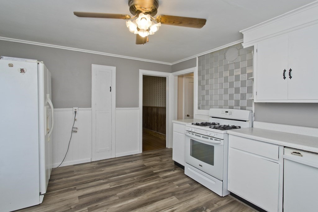 176 Monrovia Street Springfield, MA 01104 - Photo 15 of 41 Gallery Image 15