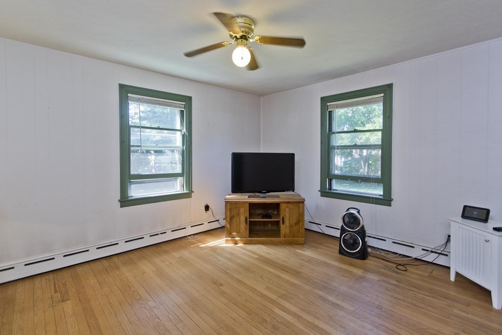 176 Monrovia Street Springfield, MA 01104 - Photo 20 of 41 Gallery Image 20
