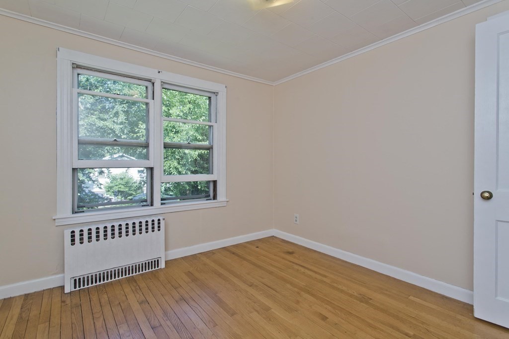 176 Monrovia Street Springfield, MA 01104 - Photo 27 of 41 Gallery Image 27