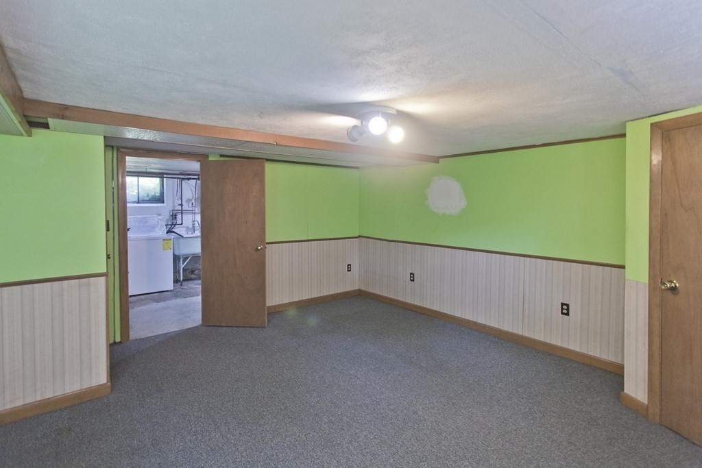 176 Monrovia Street Springfield, MA 01104 - Photo 32 of 41 Gallery Image 32