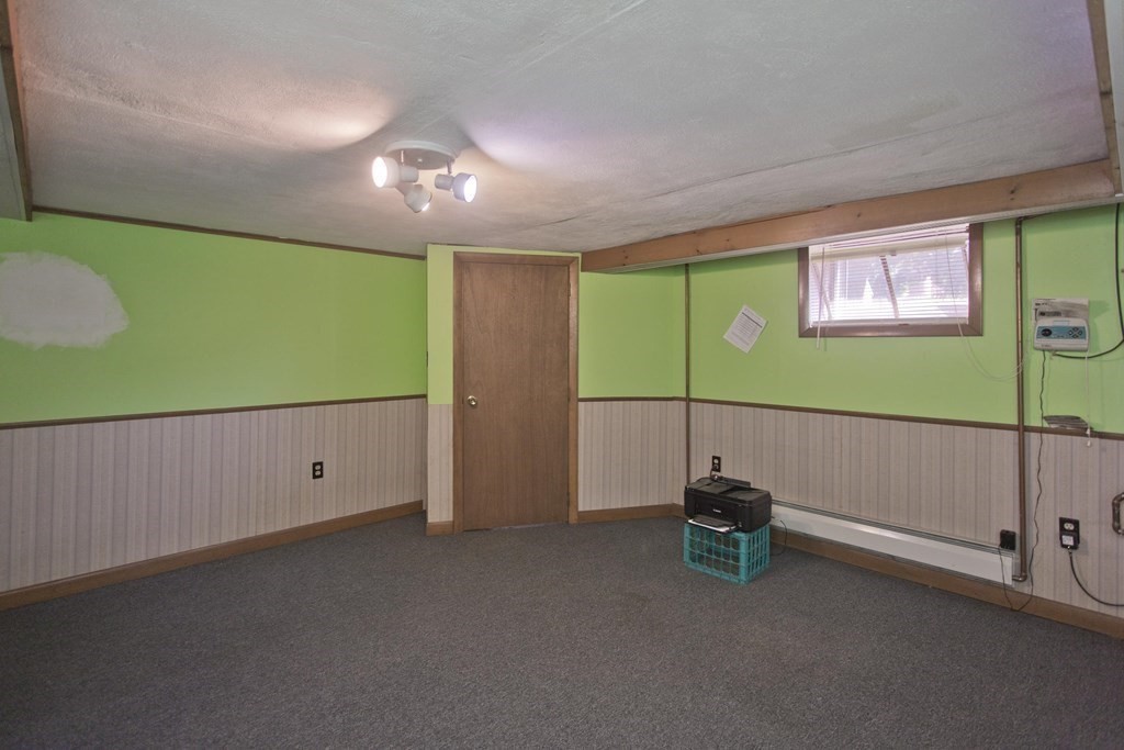 176 Monrovia Street Springfield, MA 01104 - Photo 33 of 41 Gallery Image 33