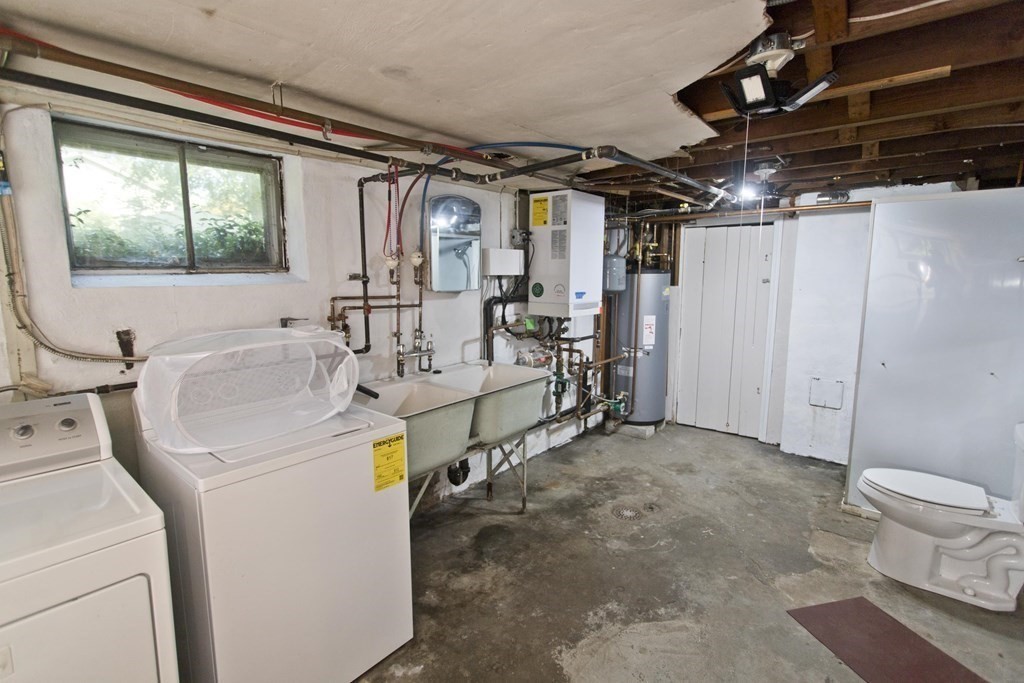 176 Monrovia Street Springfield, MA 01104 - Photo 35 of 41 Gallery Image 35