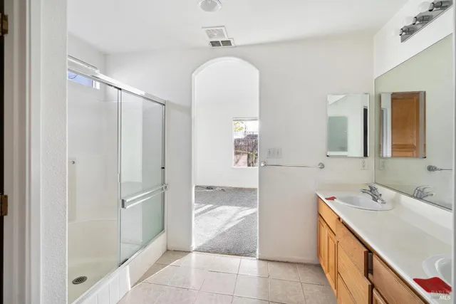 a view of an empty walk in closet