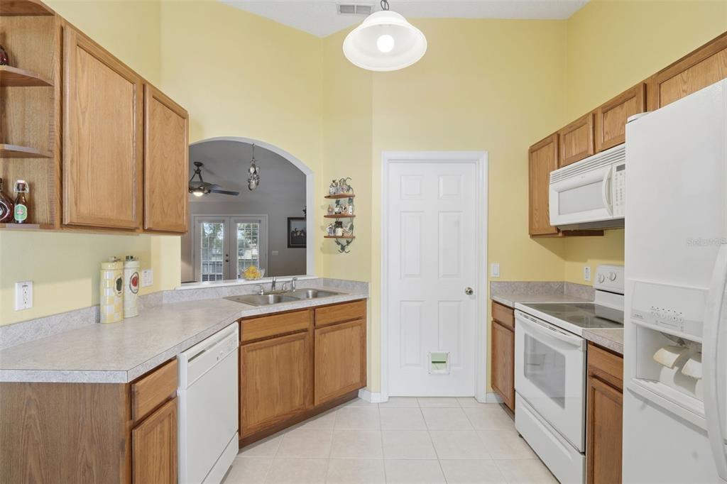 812 Benton Lake Drive South DeLand, FL 32724 - Photo 13 of 56 Gallery Image 13