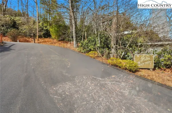 $415,000 | 155 Glen Burney Road, Unit C4, Blowing Rock, NC 28605