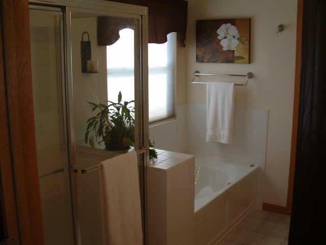 4103 Asbury Ridge Drive Columbus, OH 43230 - Photo 4 of 9