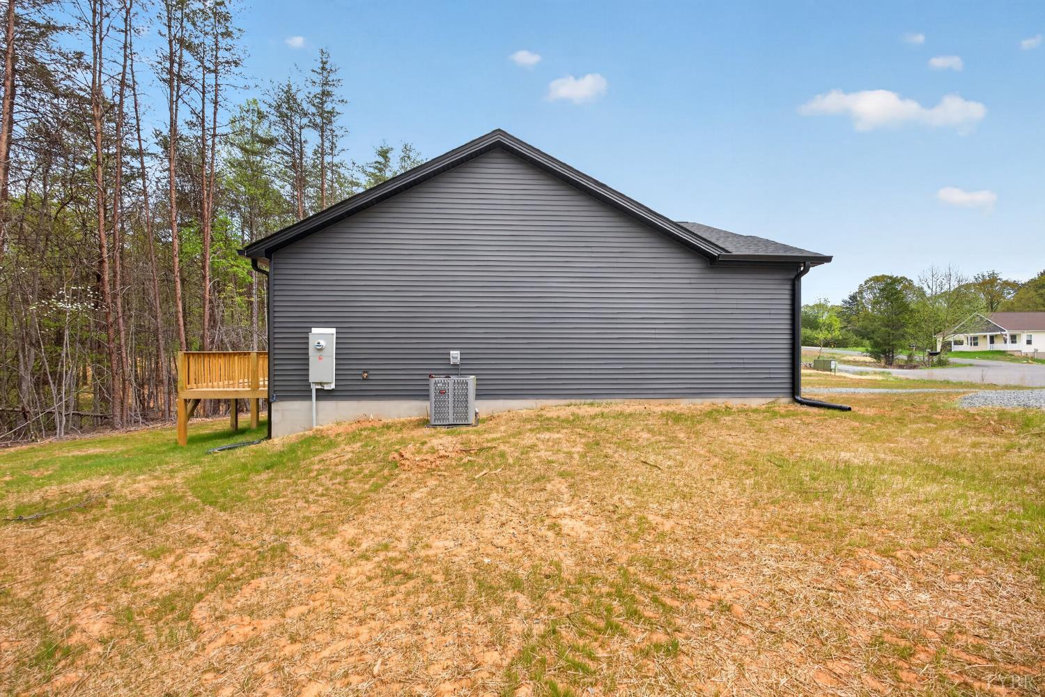 162 Dillon Cabin Road Moneta, VA 24121 - Photo 43 of 56