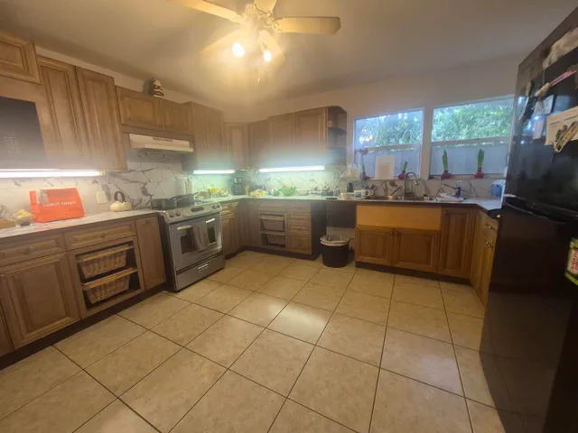 $659,900 | 2327 Polk Street, Hollywood, FL 33020