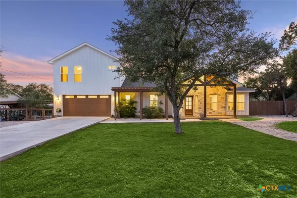 $575,000 | 1420 Persimmon Pass, Fischer, TX 78623