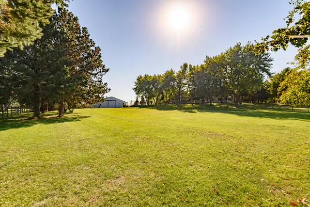 $699,900 | N79W33915 Petersen Road, Oconomowoc, WI 53066