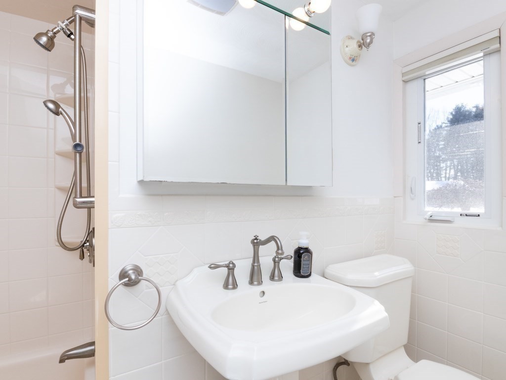 33 Griffin Road Framingham, MA 01701 - Photo 24 of 25 Gallery Image 24