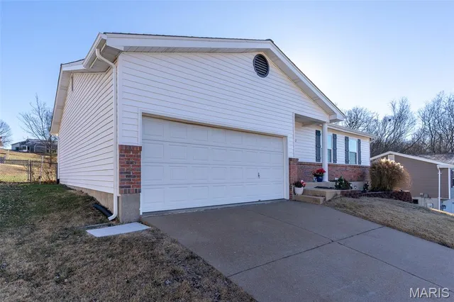 $316,000 | 722 Sur Vista Drive, Arnold, MO 63010