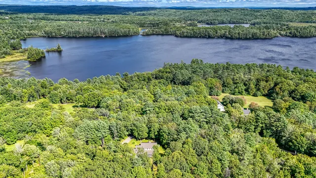 $699,750 | 286 Pond Road, Wayne, ME 04284