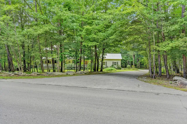 $699,750 | 286 Pond Road, Wayne, ME 04284