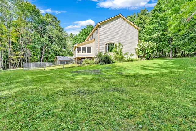 $699,750 | 286 Pond Road, Wayne, ME 04284
