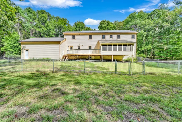 $699,750 | 286 Pond Road, Wayne, ME 04284