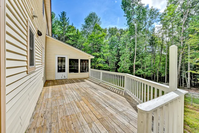 $699,750 | 286 Pond Road, Wayne, ME 04284