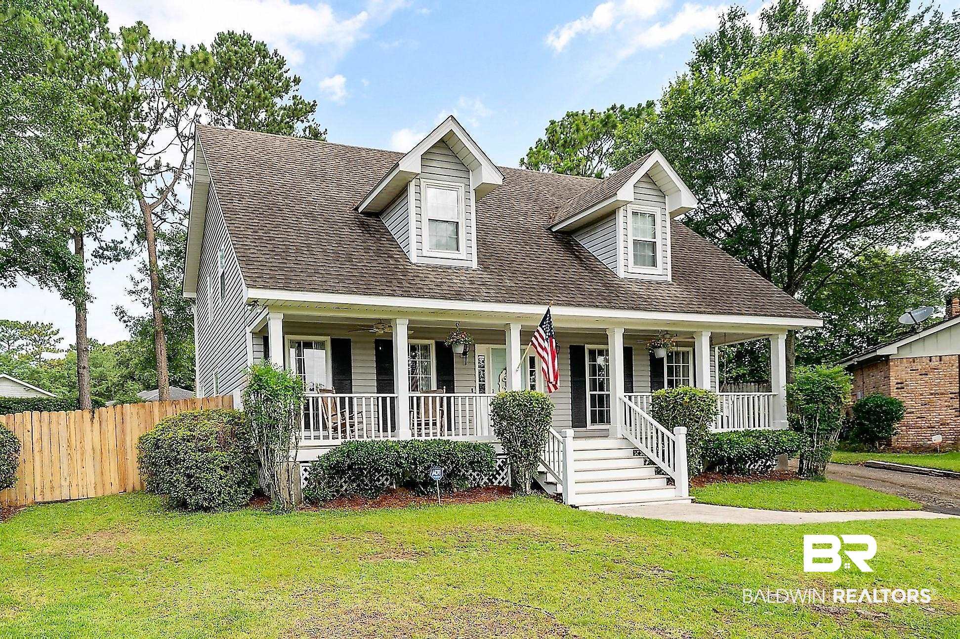 1054 Aberdeen Court North Mobile, AL 36609 - Photo 2 of 30