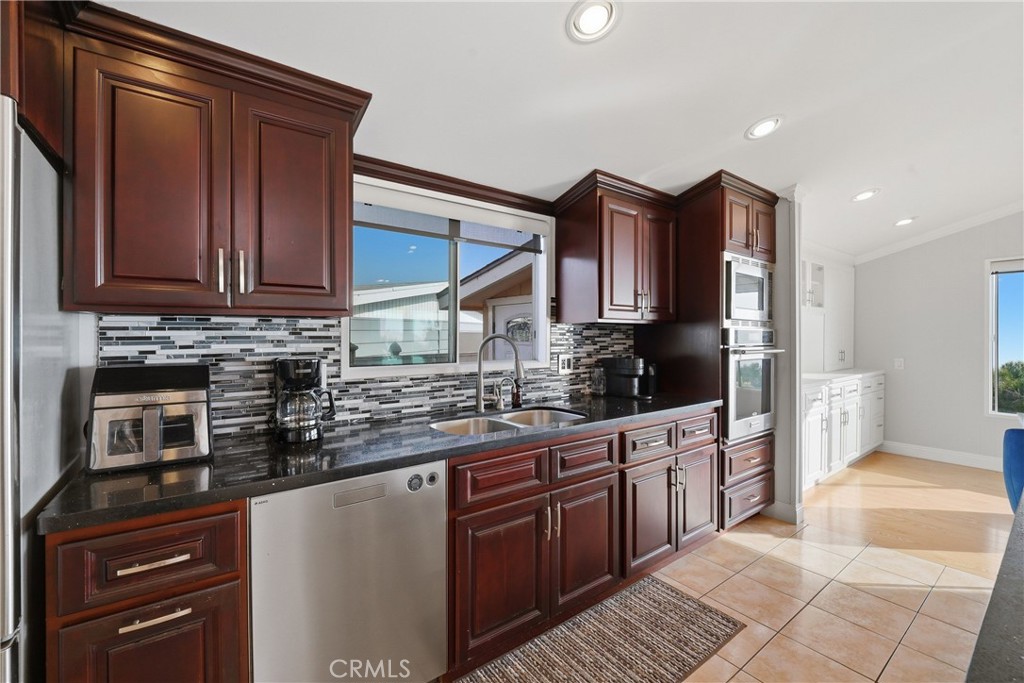 2275 West 25th Street, Unit 57 San Pedro, CA 90732 - Photo 8 of 54