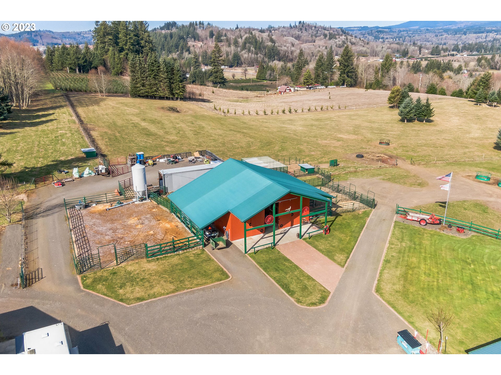 224 Young Road Mossyrock, WA 98564 - Photo 5 of 31 Barn