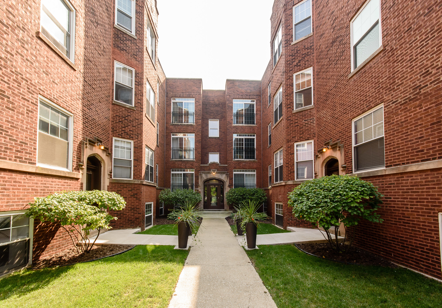 5882 North Ridge Avenue, Unit 2 Chicago, IL 60660 - Photo 1 of 22