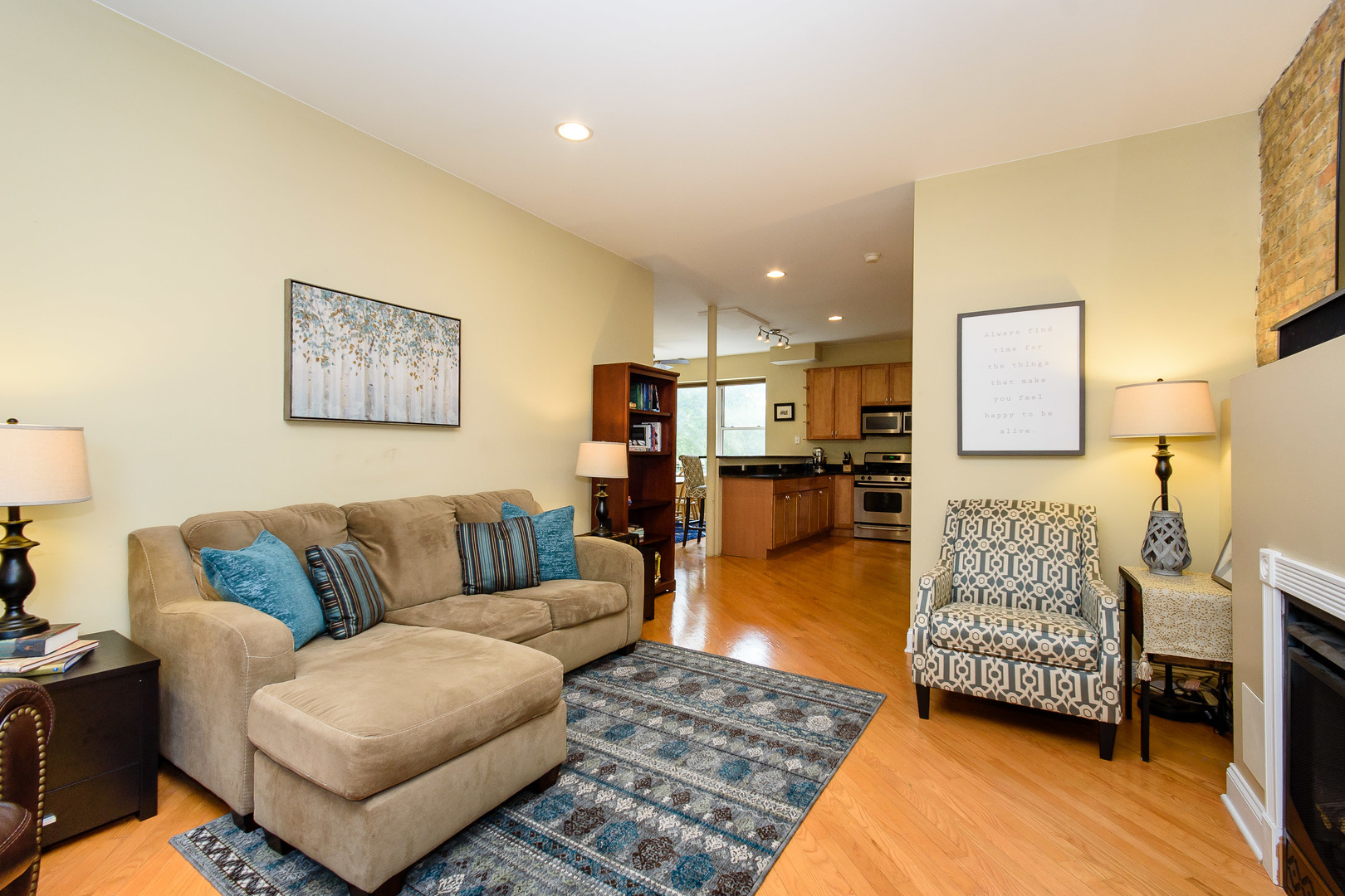 5882 North Ridge Avenue, Unit 2 Chicago, IL 60660 - Photo 5 of 22