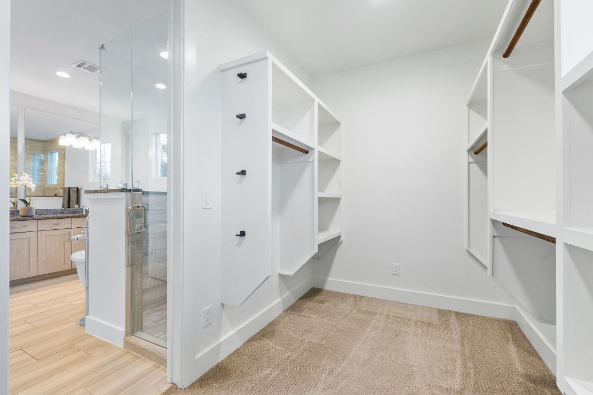 7906 Ryans Way Austin, TX 78726 - Photo 16 of 32 Primary Closet