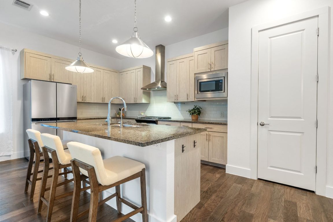 7906 Ryans Way Austin, TX 78726 - Photo 7 of 32