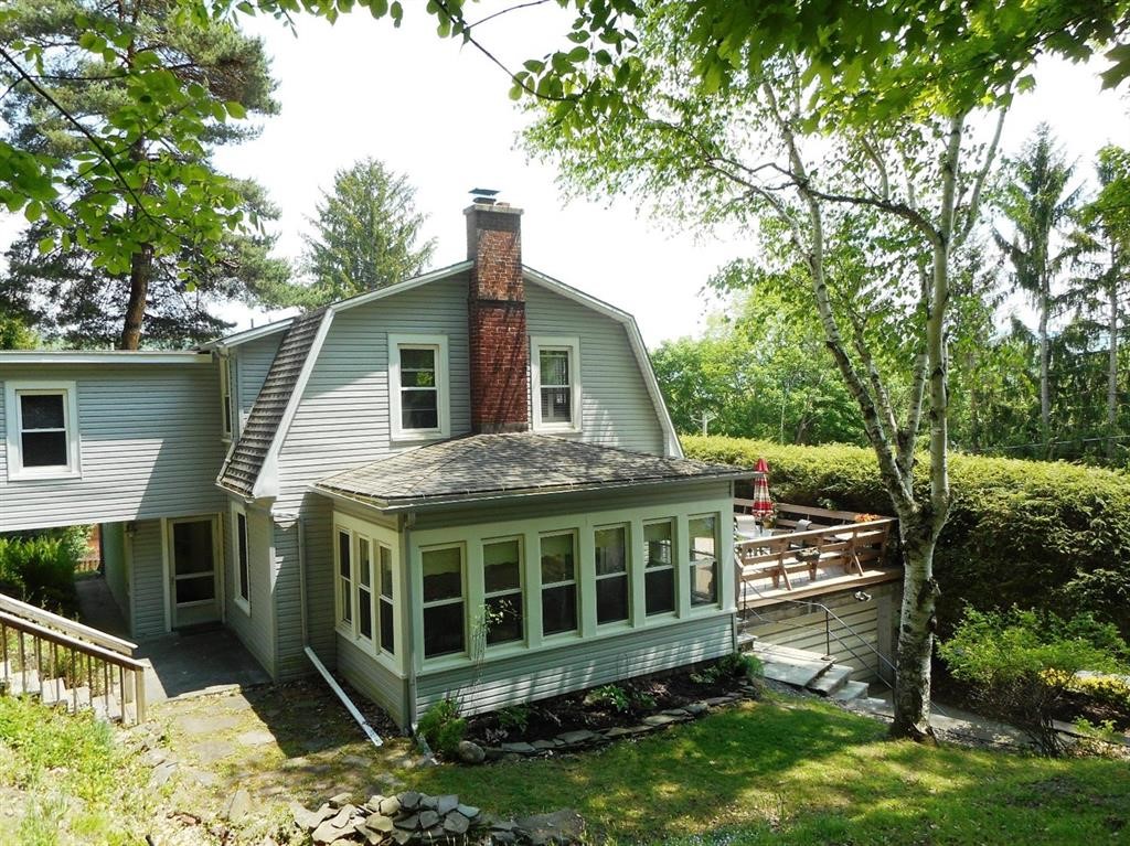 11 Cedar Street Oneonta, NY 13820 - Photo 5 of 42 Private front deck over garage .