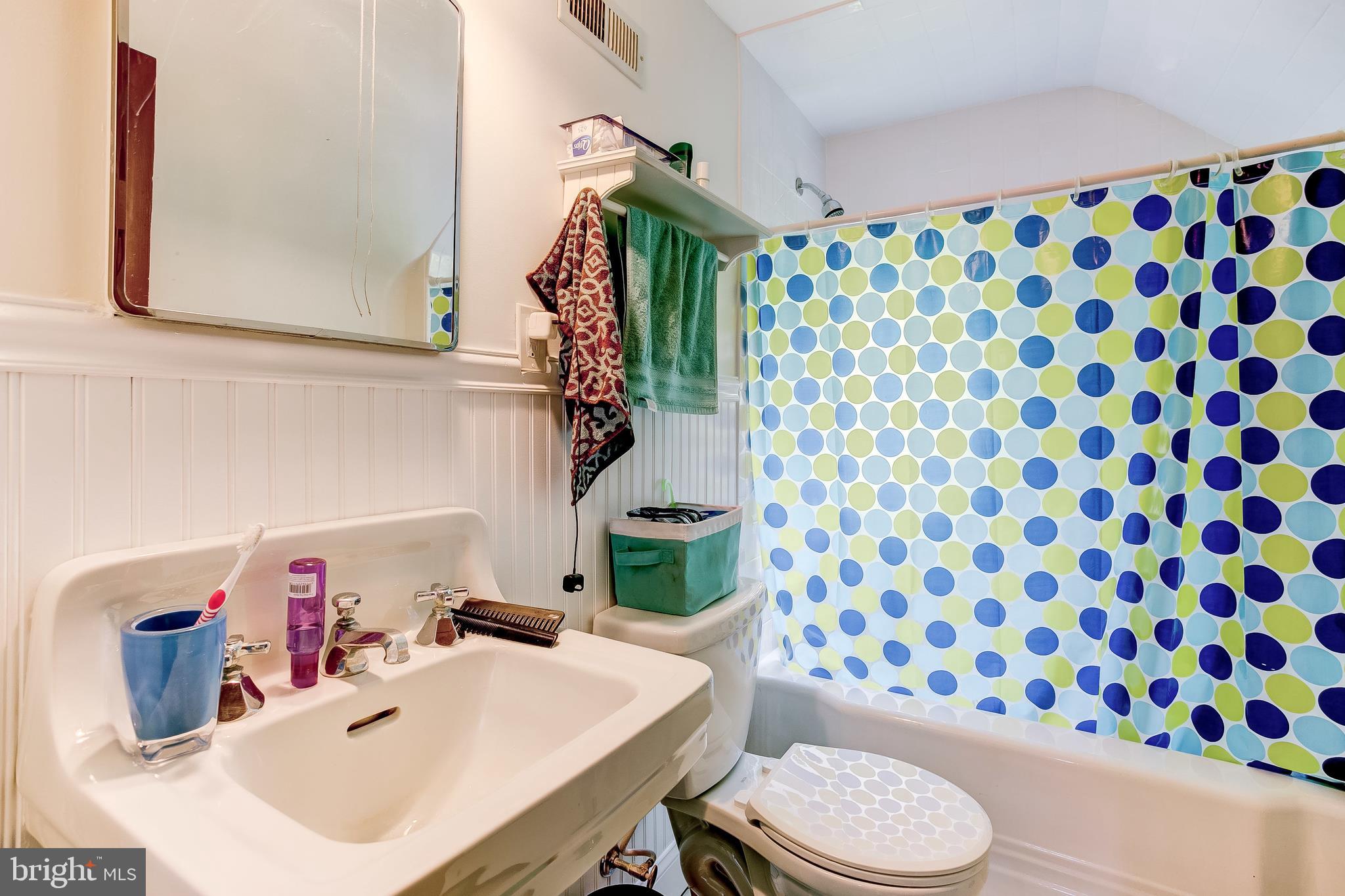 213 Upnor Road Baltimore, MD 21212 - Photo 31 of 39 Bath