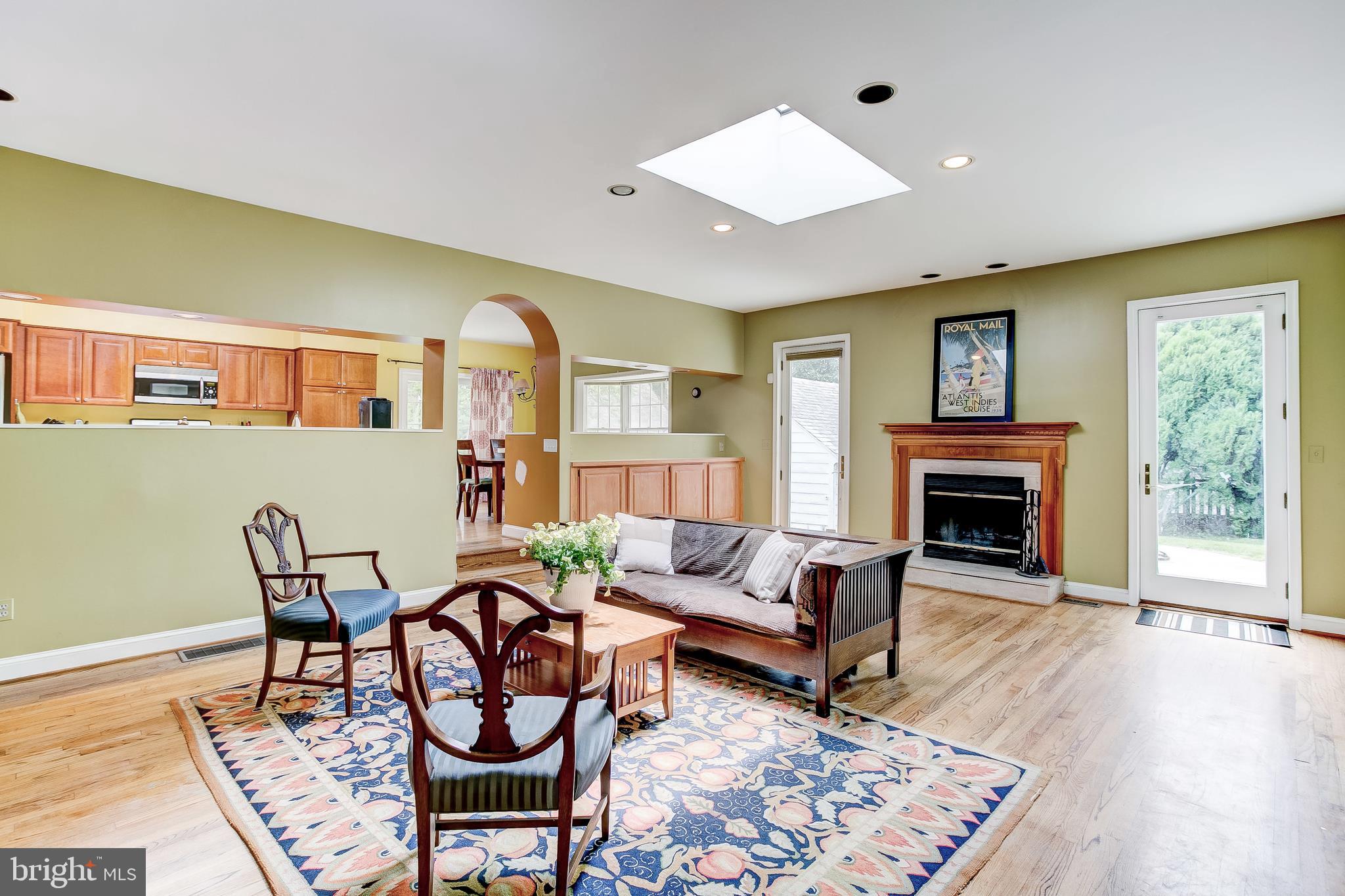 213 Upnor Road Baltimore, MD 21212 - Photo 7 of 39 Family Room