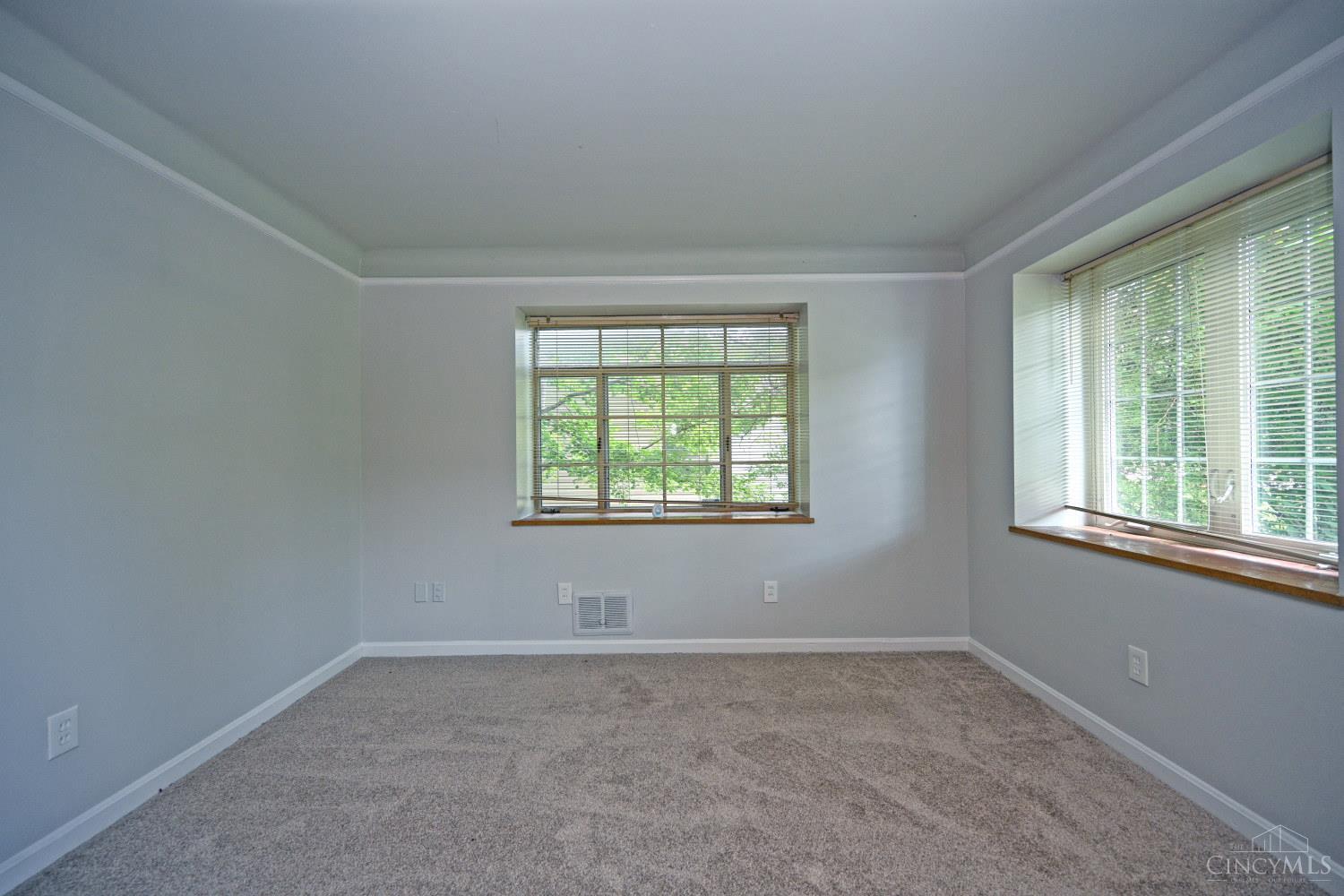 1020 West Galbraith Road Cincinnati, OH 45231 - Photo 14 of 67 Gallery Image 14