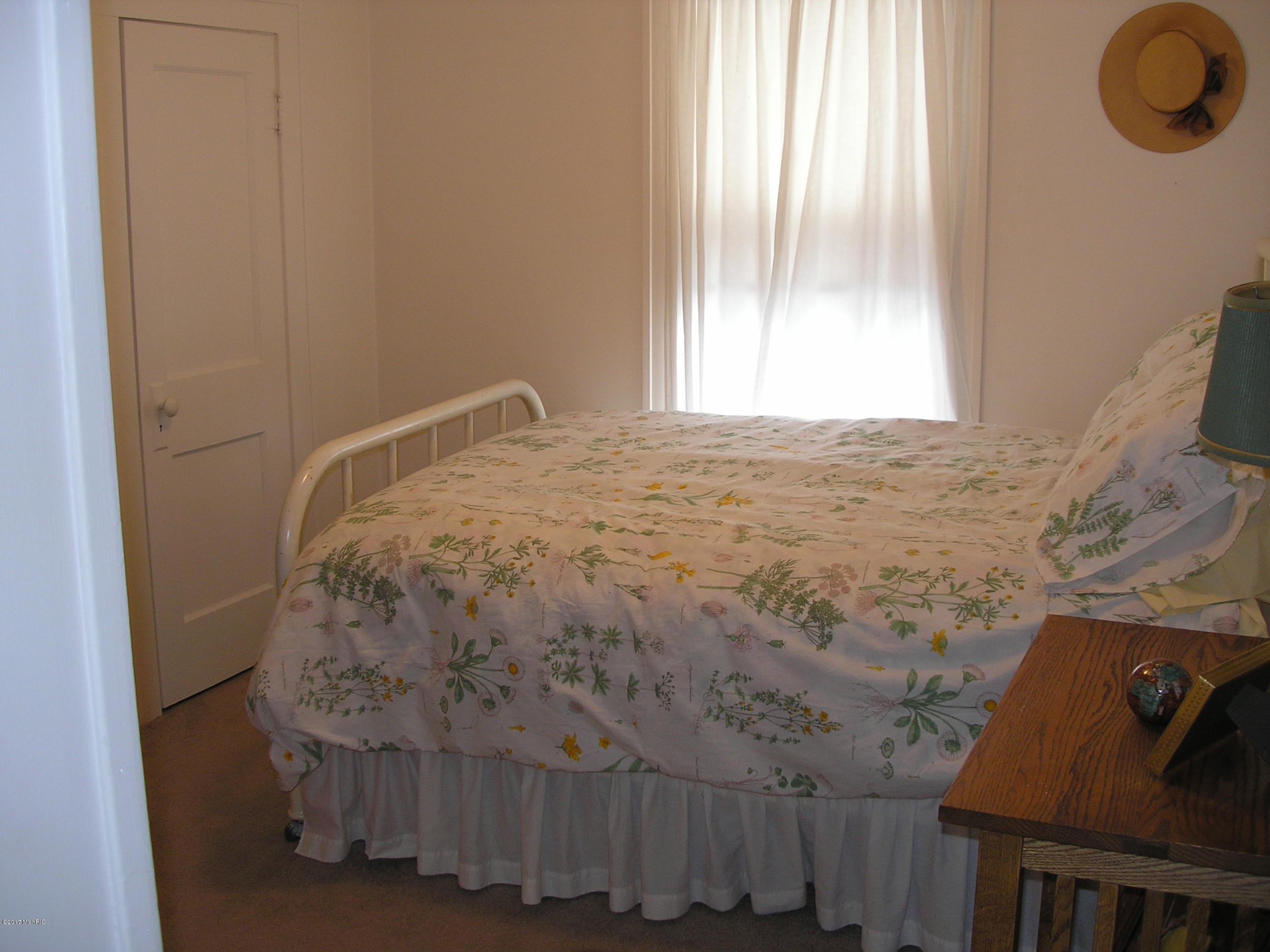 705 Elm Street Three Rivers, MI 49093 - Photo 22 of 35 705 Elm St 006