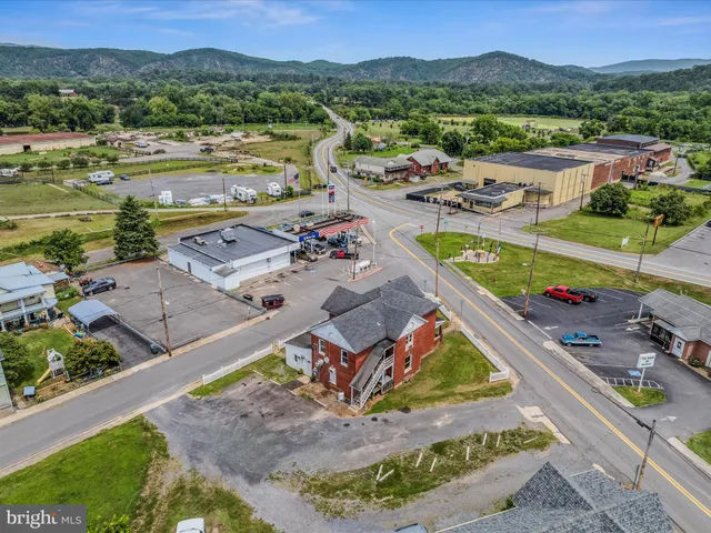 $360,000 | 40 Winchester Street, Paw Paw, WV 25434