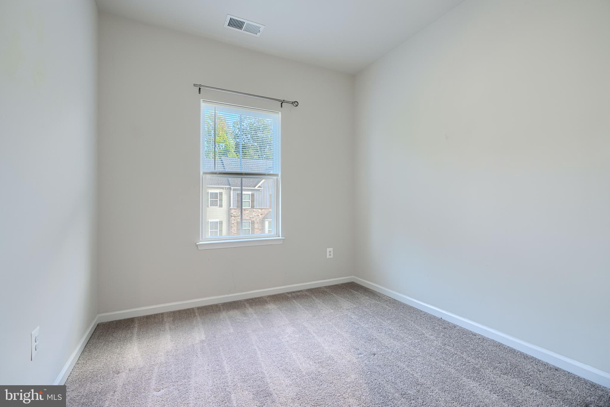 2824 Shaws Road Sparrows Point, MD 21219 - Photo 25 of 61 an empty room with a window