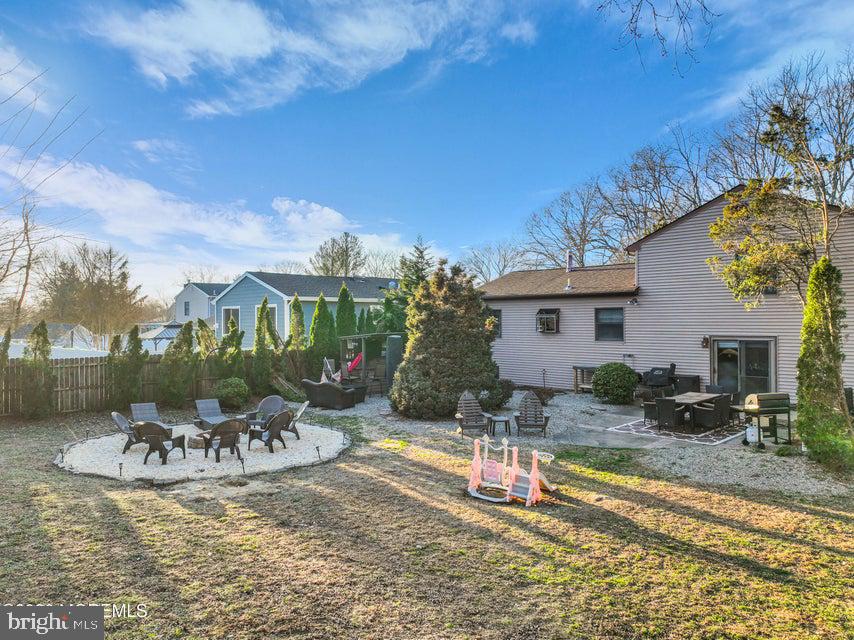 10 Cobblestone Court Howell, NJ 07731 - Photo 4 of 32