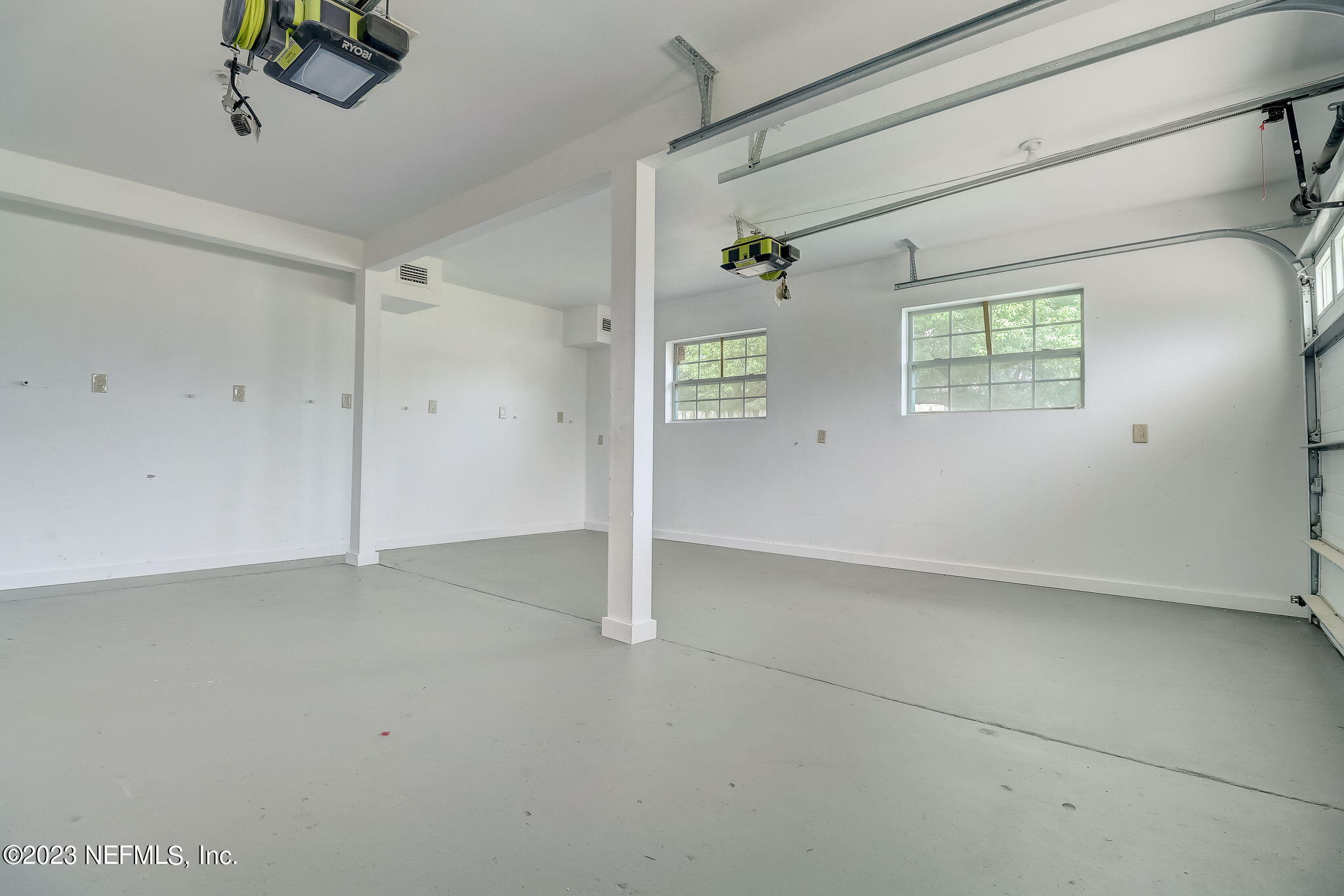 1706 Sunset Drive Jacksonville Beach, FL 32250 - Photo 39 of 44 a view of an empty room