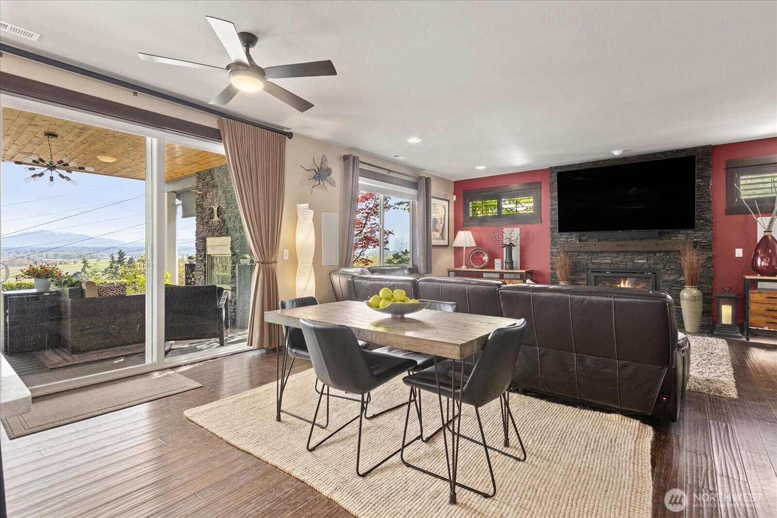 11733 Seattle Hill Road Snohomish, WA 98296 - Photo 5 of 40 Gallery Image 5